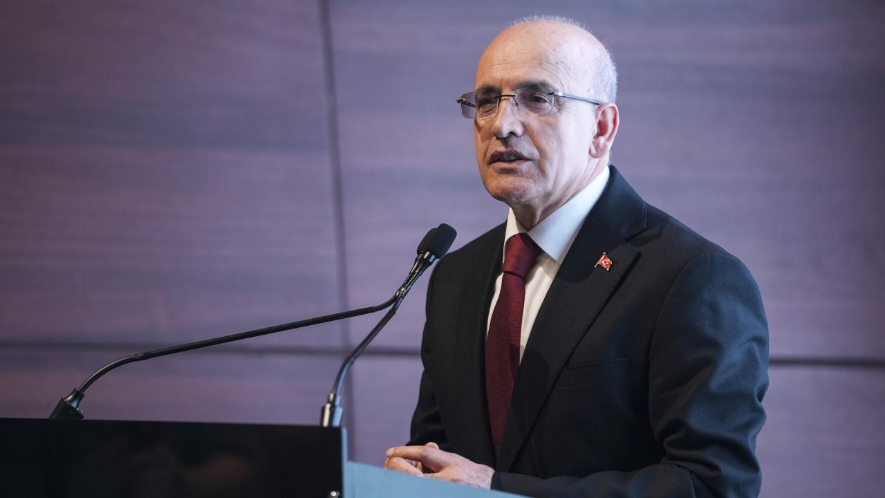 Bakan Şimşek: Türkiye'nin dayanıklı olduğuna inanıyoruz